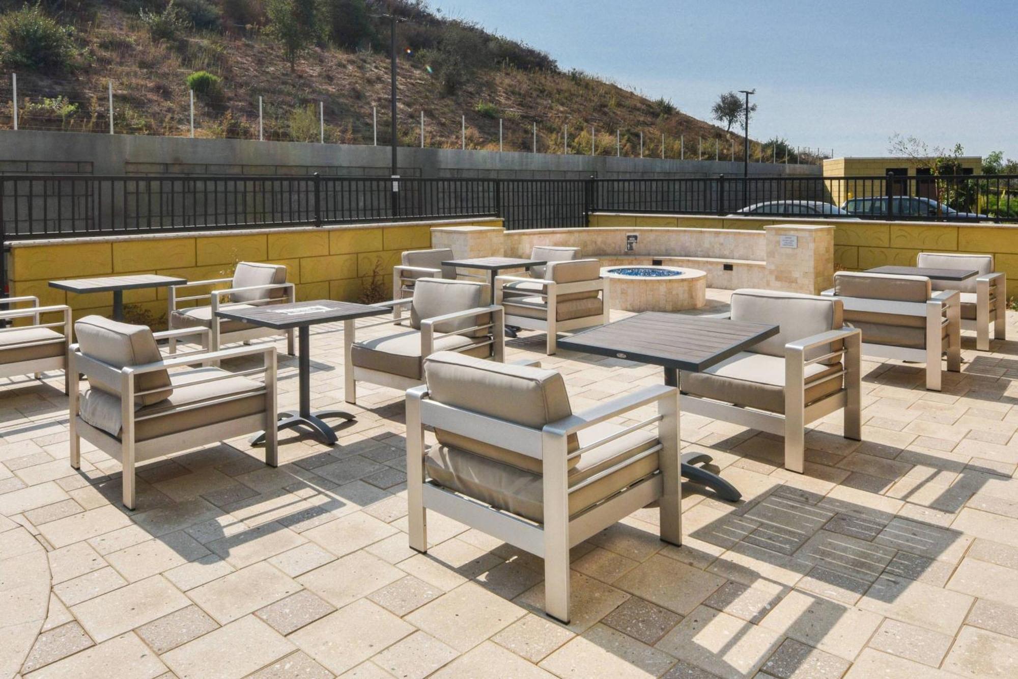 Fairfield Inn & Suites By Marriott Moorpark Ventura County מראה חיצוני תמונה